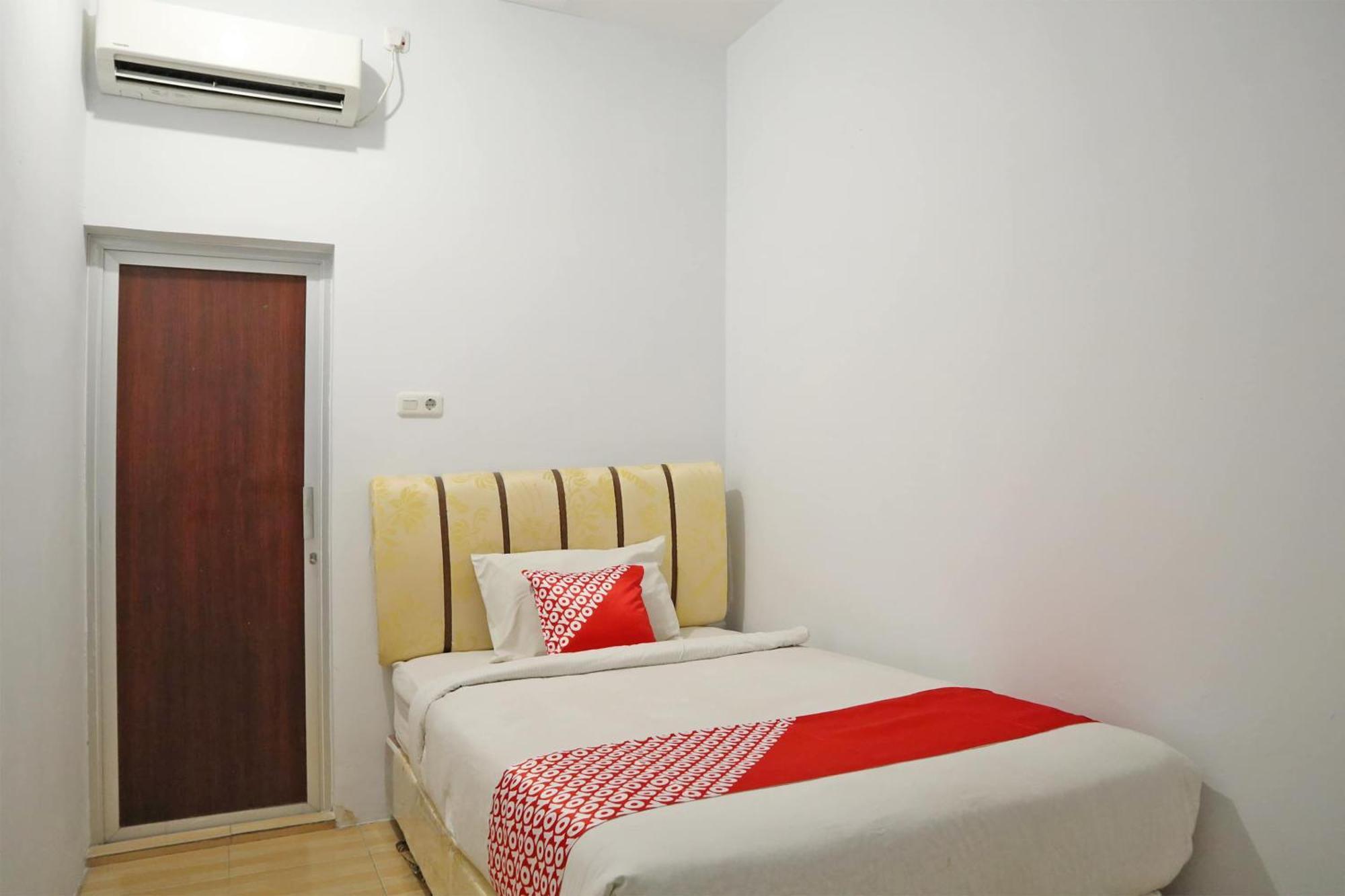Hotel Oyo 1673 M Authentic Kost Man Padang  Exterior foto